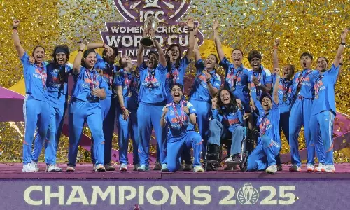 Womens World Cup 2025 : మహిళల క్రికెట్ చరిత్రలోనే బిగ్గెస్ట్ ప్రైజ్ మనీ.. టీమిండియా ఖాతాలో ఎన్ని కోట్లు? రన్నరప్కు ఎంత? Womens World Cup 2025 : మహిళల క్రికెట్ చరిత్రలోనే బిగ్గెస్ట్ ప్రైజ్ మనీ.. టీమిండియా ఖాతాలో ఎన్ని కోట్లు? రన్నరప్కు ఎంత?