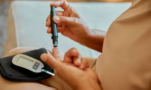 Diabetes: చలికాలంలో షుగర్ ఎందుకు పెరుగుతుంది? డయాబెటిస్ రోగులకు డాక్టర్లు ఇచ్చే సలహాలివే Diabetes: చలికాలంలో షుగర్ ఎందుకు పెరుగుతుంది? డయాబెటిస్ రోగులకు డాక్టర్లు ఇచ్చే సలహాలివే