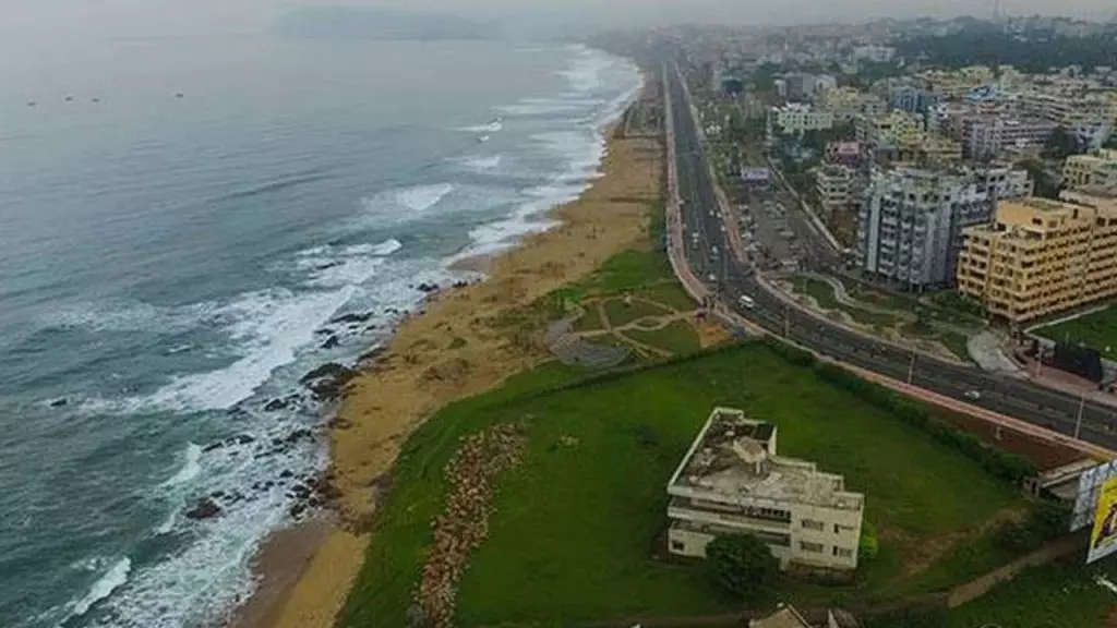 Earthquake: విశాఖ జిల్లాలో భూప్రకంపనలు