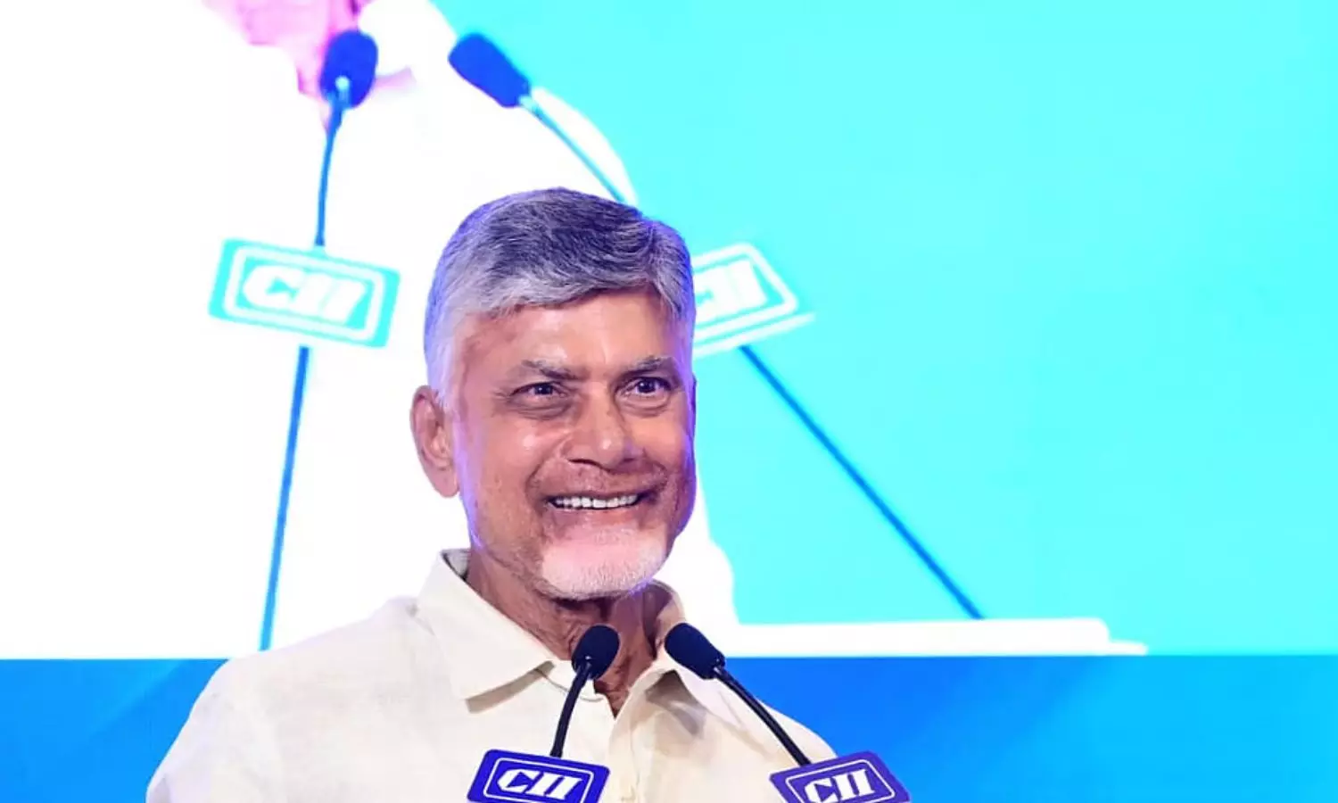 Chandrababu: లండన్లో సీఎం చంద్రబాబు పర్యటన Chandrababu: లండన్లో సీఎం చంద్రబాబు పర్యటన
