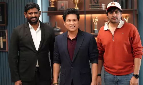 టెక్నోపెయింట్స్ కొత్త బ్రాండ్ అంబాసిడర్గా సచిన్ టెండూల్కర్ టెక్నోపెయింట్స్ కొత్త బ్రాండ్ అంబాసిడర్గా సచిన్ టెండూల్కర్