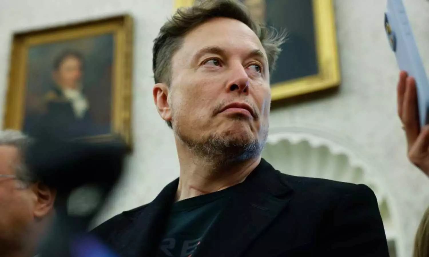 ఎలాన్ మస్క్‌కు $1 ట్రిలియన్ పే ప్యాకేజ్ – టెస్లా షేర్‌హోల్డర్ల చారిత్రాత్మక నిర్ణయం!