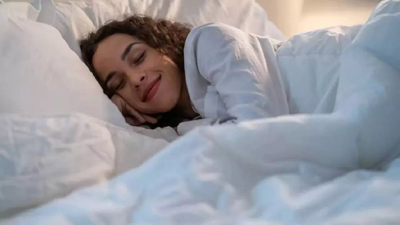 Better Sleep:రాత్రి పడుకునే ముందు సాక్స్ ఎందుకు ధరించాలి? దీని వెనుక ఉన్న శాస్త్రీయ రహస్యం ఇదే!