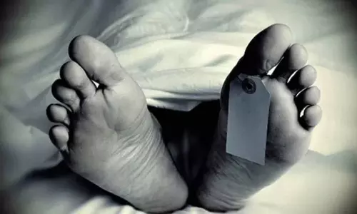 పెళ్లి కావడం లేదని రైలు కింద పడి యువకుడు ఆత్మహత్య పెళ్లి కావడం లేదని రైలు కింద పడి యువకుడు ఆత్మహత్య