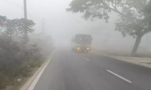 తెలుగు రాష్ట్రాల్లో పెరుగుతున్న చలి – విశాఖలో మంచు వాతావరణం తెలుగు రాష్ట్రాల్లో పెరుగుతున్న చలి – విశాఖలో మంచు వాతావరణం