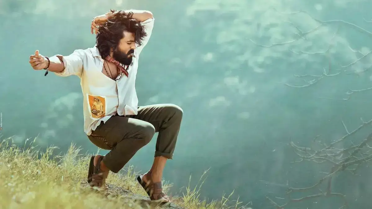 Ram Charan: భూగోలాన్ని ఊపేస్తున్న చికిరి చికిరి పాట!