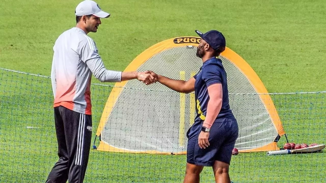 IND vs SA 1st Test: భారత్-సౌతాఫ్రికా టెస్ట్ పోరు షురూ.. అందరి చూపు రిషబ్ పంత్ మీదే IND vs SA 1st Test: భారత్-సౌతాఫ్రికా టెస్ట్ పోరు షురూ.. అందరి చూపు రిషబ్ పంత్ మీదే