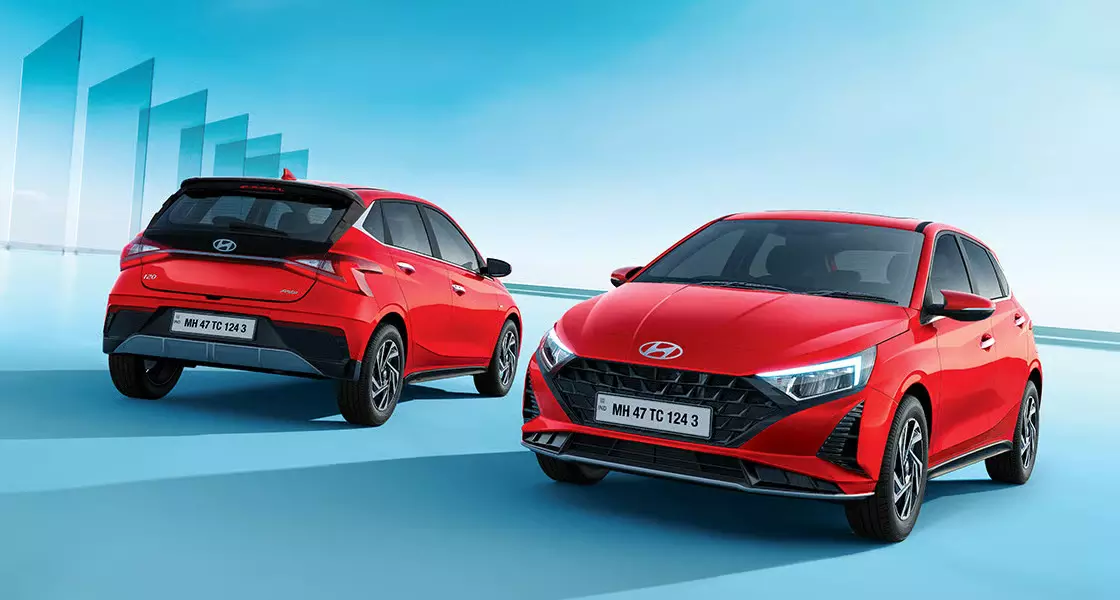 Hyundai i20: బడ్జెట్‌లో కొత్త కారు కొనాలని ప్లాన్ చేస్తున్నారా? కేవలం రూ.69,000 డౌన్ పేమెంట్‌తో ఈ కారు ఇంటికి..!