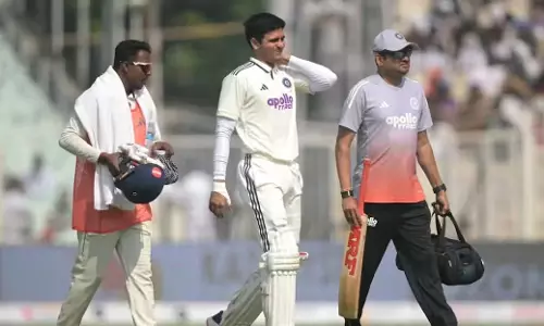 Shubman Gill : శుభ్మన్ గిల్ హెల్త్ అప్డేట్.. ఆసుపత్రి నుంచి డిశ్చార్జ్.. రెండో టెస్ట్ ఆడటంపై సందిగ్ధత Shubman Gill : శుభ్మన్ గిల్ హెల్త్ అప్డేట్.. ఆసుపత్రి నుంచి డిశ్చార్జ్.. రెండో టెస్ట్ ఆడటంపై సందిగ్ధత