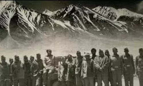 చైనాకు అడ్డుగా నిలిచిన 118 మంది వీరులు… దశాబ్దాల తర్వాత వెలుగులోకి వచ్చిన రజాంగ్-లా యుద్ధ గాథ! చైనాకు అడ్డుగా నిలిచిన 118 మంది వీరులు… దశాబ్దాల తర్వాత వెలుగులోకి వచ్చిన రజాంగ్-లా యుద్ధ గాథ!