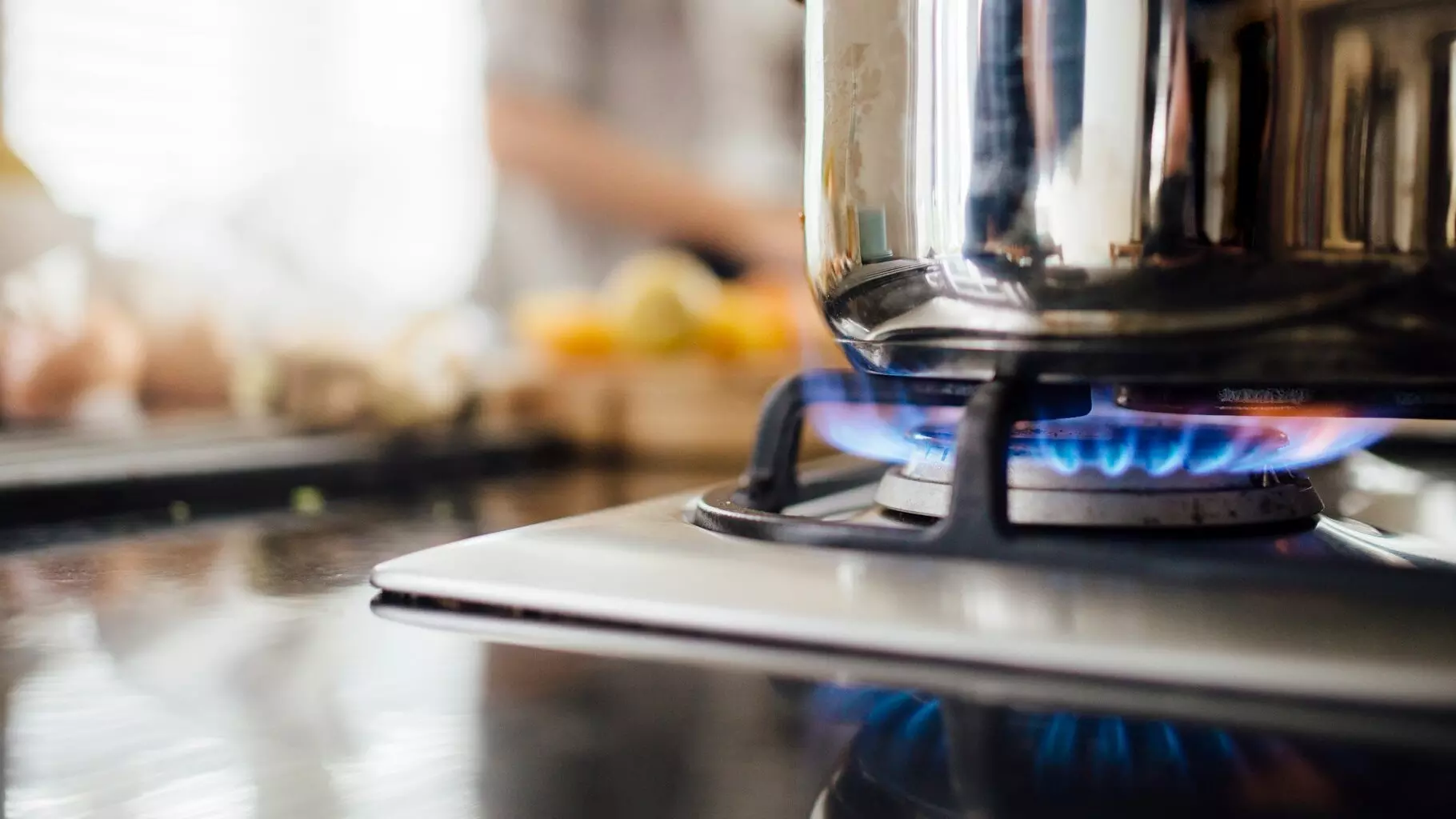 Kitchen Tips : వంటింట్లో గ్యాస్‌ వృథా కాకుండా చిట్కాలు!