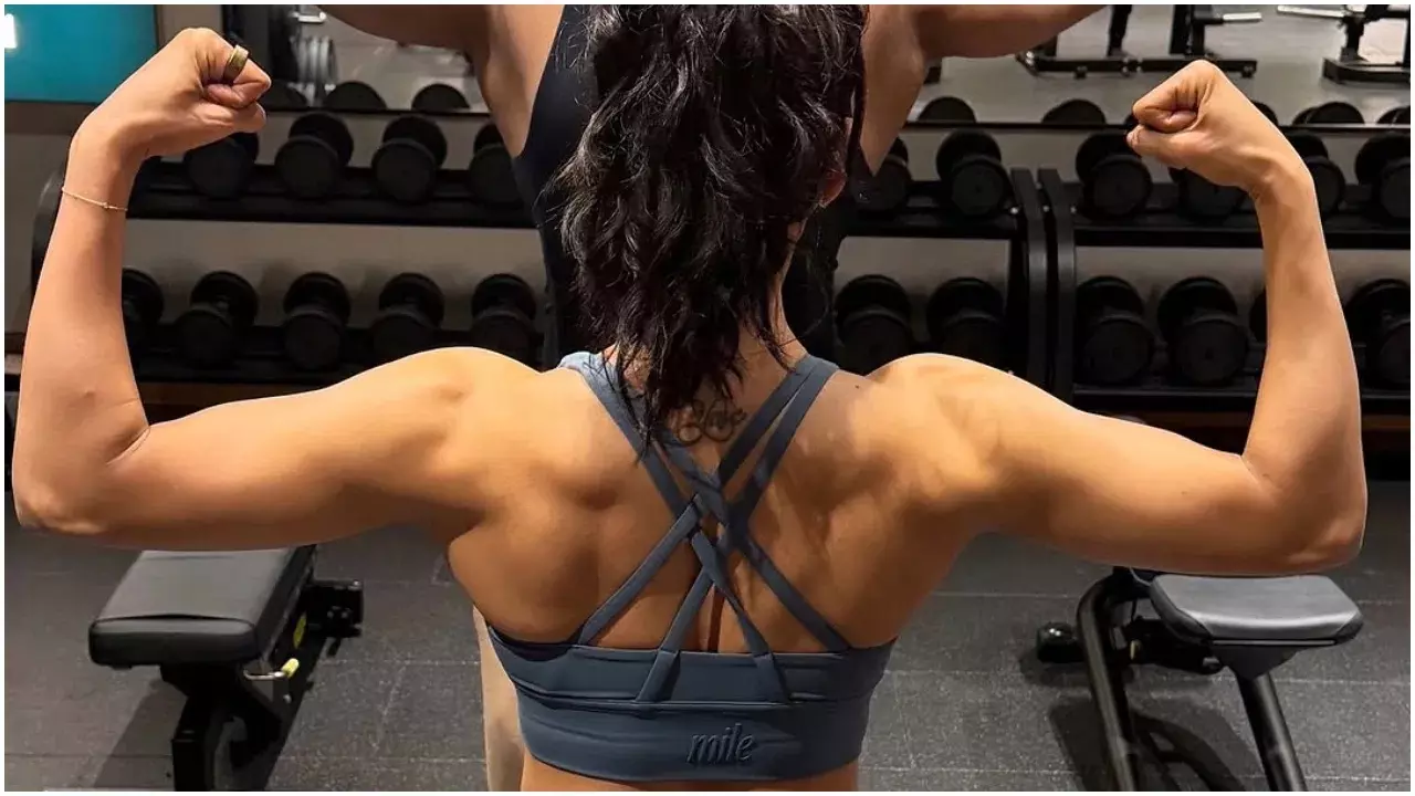 Samantha : సన్నగా అయిపోయావ్ అన్నవారికి.. కండల ఫోటోతో సమంత షాక్..  వామ్మో ఈ ఫిట్‌నెస్ చూశారా?