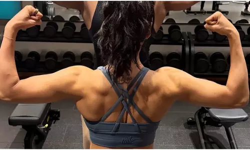 Samantha : సన్నగా అయిపోయావ్ అన్నవారికి.. కండల ఫోటోతో సమంత షాక్..  వామ్మో ఈ ఫిట్‌నెస్ చూశారా?