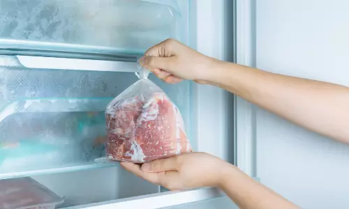 ఫ్రిజ్‌లో స్టోర్ చేసే చికెన్ నిజంగా సేఫ్‌నా? ఎంతకాలం?