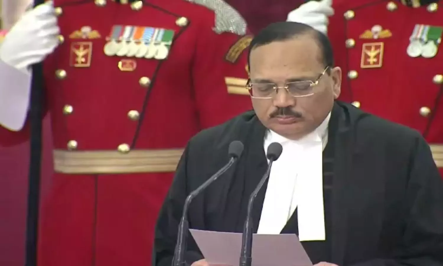Justice Surya Kant: సుప్రీంకోర్టు ప్రధాన న్యాయమూర్తిగా జస్టిస్ సూర్యకాంత్ ప్రమాణ స్వీకారం