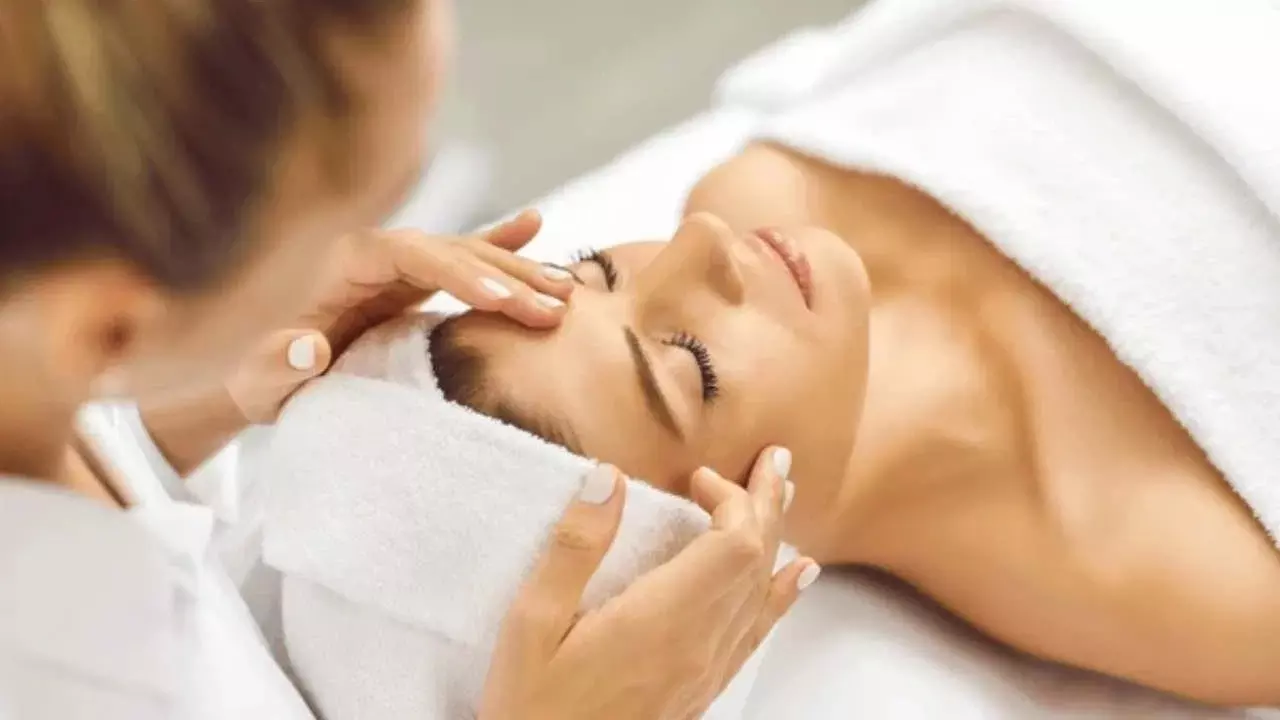 Beauty Clinics : ప్రజల ప్రాణాలతో చెలగాటం..బ్యూటీ క్లినిక్‌లకు ప్రభుత్వం కొత్త నిబంధనలు