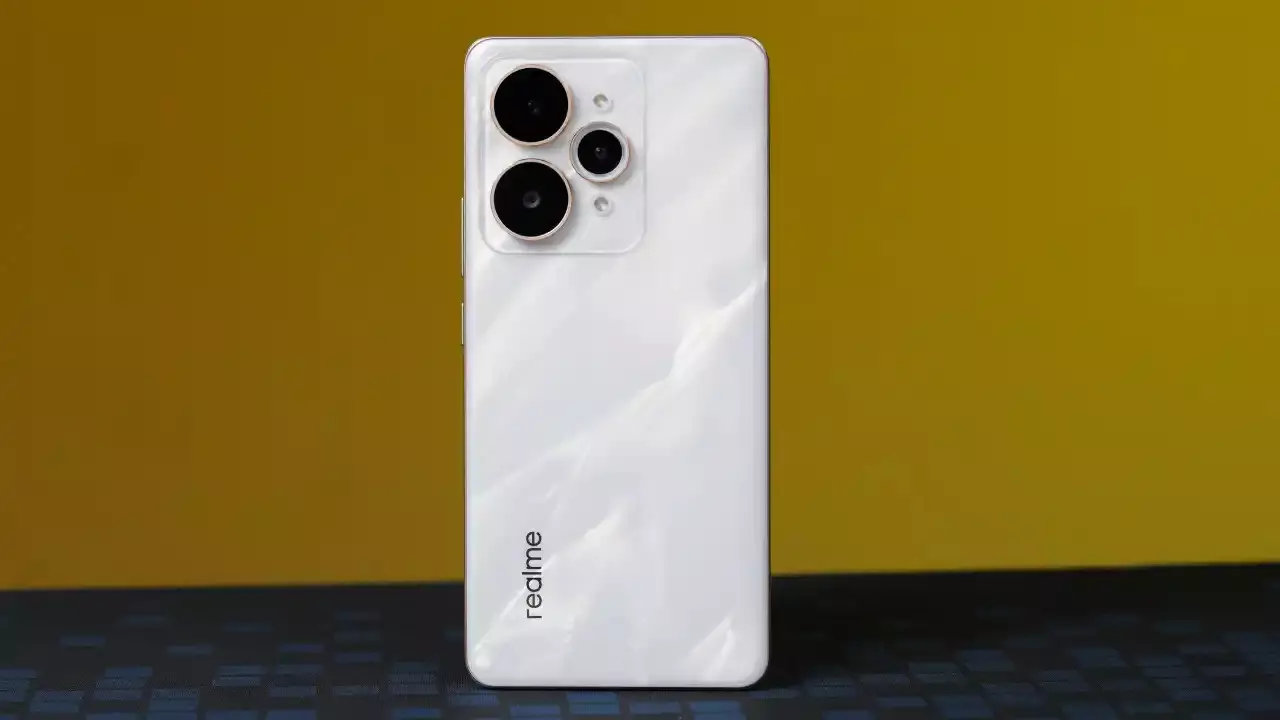 Realme 16 Pro: ఇది 200MP కెమెరా, IR బ్లాస్టర్‌తో రియల్‌మీ కొత్త ఫోన్..!