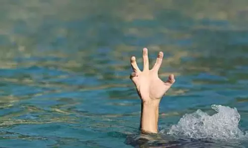 Anakapalli: విహారయాత్రలో విషాదం.. అనకాపల్లి జిల్లా శారదానదిలో విద్యార్ధి గల్లంతు