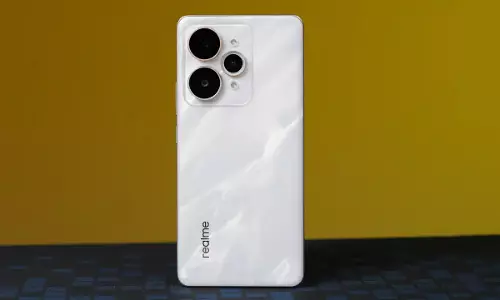 Realme 16 Pro: ఇది 200MP కెమెరా, IR బ్లాస్టర్‌తో రియల్‌మీ కొత్త ఫోన్..!