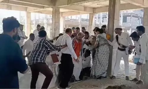 Aadi Srinivas: ప్రభుత్వ విప్ ఆది శ్రీనివాస్‌కు తప్పిన ప్రమాదం