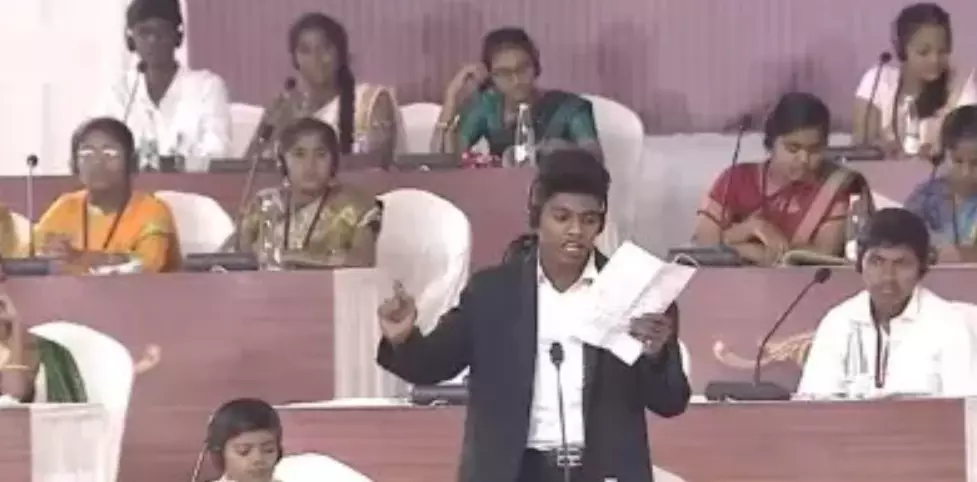 Constitution Day: రాజ్యాంగ దినోత్సవం సందర్భంగా ఏపీ విద్యార్థుల మాక్ అసెంబ్లీ