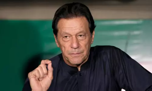 Imran Khan: పాక్ మాజీ ప్రధాని ఇమ్రాన్ఖాన్ క్షేంగానే ఉన్నారు- రావ్వల్పిండి జైల్ అధికారులు Imran Khan: పాక్ మాజీ ప్రధాని ఇమ్రాన్ఖాన్ క్షేంగానే ఉన్నారు- రావ్వల్పిండి జైల్ అధికారులు