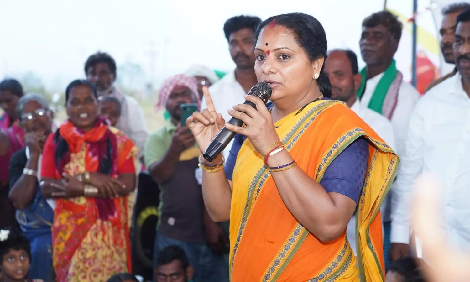 Kalvakuntla Kavitha: బోగస్ మాటలు చెప్పి కాంగ్రెస్ అధికారంలోకి వచ్చింది