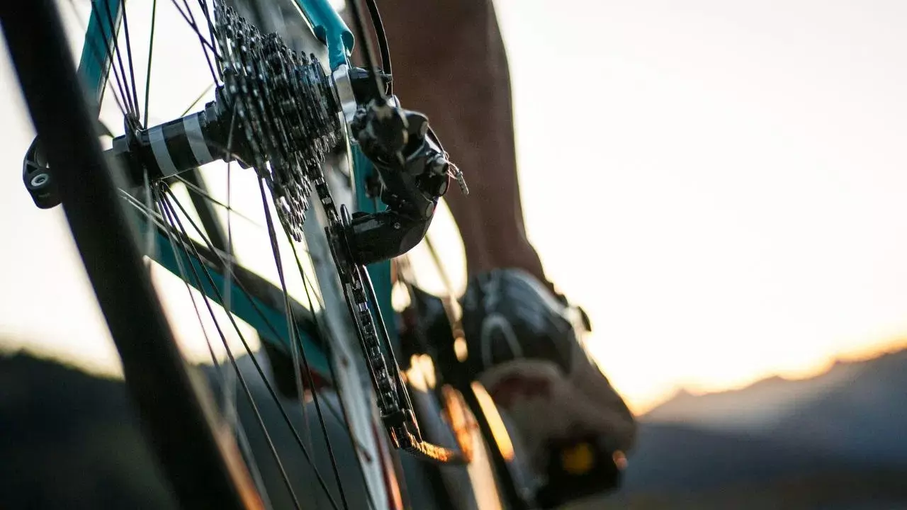 Cycling Benefits : కేవలం 30 నిమిషాలు.. ప్రతిరోజూ సైక్లింగ్ చేస్తే ఊహించని ఆరోగ్య ప్రయోజనాలు Cycling Benefits : కేవలం 30 నిమిషాలు.. ప్రతిరోజూ సైక్లింగ్ చేస్తే ఊహించని ఆరోగ్య ప్రయోజనాలు