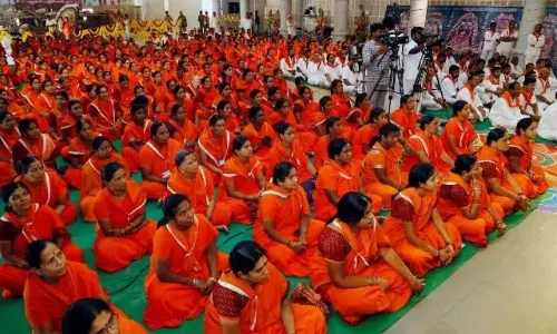 TTD: శ్రీవారి సేవకుల కార్యక్రమంపై టీటీడీ కీలక నిర్ణయం TTD: శ్రీవారి సేవకుల కార్యక్రమంపై టీటీడీ కీలక నిర్ణయం