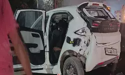 Khammam: ఘోర రోడ్డు ప్రమాదం.. డివైడర్‌ను ఢీకొన్న కారు.. ముగ్గురు మృతి