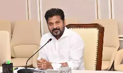 Revanth Reddy: మూగ బాలుడిపై వీధి కుక్కల దాడి ఘటన.. స్పందించిన సీఎం రేవంత్‌