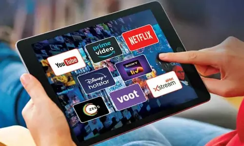 ఒకే రోజు, ఒకే ఓటీటీలో రెండు థ్రిల్లర్‌లు! సునీల్ నటించిన ‘దివ్య దృష్టి’, తమిళ ‘అன் పార్వాయిల్’ డైరెక్ట్ స్ట్రీమింగ్