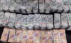 Hyderabad: కారులో రూ.4 కోట్ల హవాలా నగదు లభ్యం