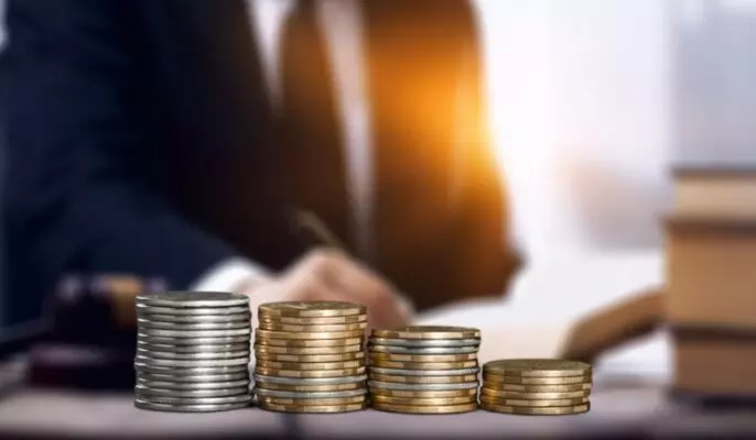 రెపో రేటు తగ్గింపు: వాహన–గృహ రుణదారులకు ఊరట