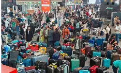 IndiGo Flights Crisis: శంషాబాద్‌ విమానాశ్రయంలో అస్తవ్యస్తం – ప్రయాణికుల ఆగ్రహావేశాలు