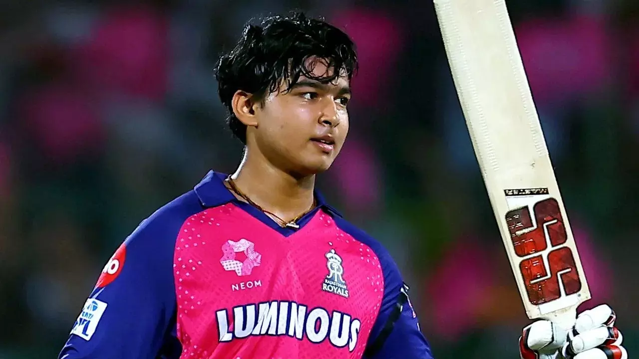 Vaibhav Suryavanshi : బిహార్ కుర్రాడి దెబ్బకి టాప్ స్టార్లకు షాక్.. ప్రపంచవ్యాప్తంగా గూగుల్ సెర్చ్లో ఆరో స్థానం Vaibhav Suryavanshi : బిహార్ కుర్రాడి దెబ్బకి టాప్ స్టార్లకు షాక్.. ప్రపంచవ్యాప్తంగా గూగుల్ సెర్చ్లో ఆరో స్థానం