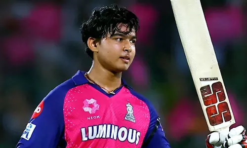 Vaibhav Suryavanshi : బిహార్ కుర్రాడి దెబ్బకి టాప్ స్టార్లకు షాక్.. ప్రపంచవ్యాప్తంగా గూగుల్ సెర్చ్లో ఆరో స్థానం Vaibhav Suryavanshi : బిహార్ కుర్రాడి దెబ్బకి టాప్ స్టార్లకు షాక్.. ప్రపంచవ్యాప్తంగా గూగుల్ సెర్చ్లో ఆరో స్థానం