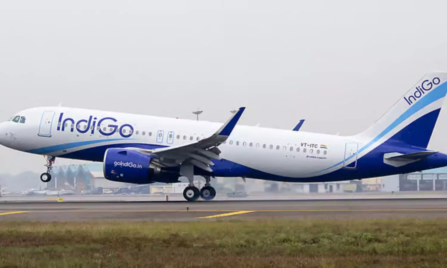 Indigo Crisis Continues: ఇండిగోలో కొనసాగుతున్న సంక్షోభం.. వరుసగా ఏడోరోజు రద్దైన విమానాలు Indigo Crisis Continues: ఇండిగోలో కొనసాగుతున్న సంక్షోభం.. వరుసగా ఏడోరోజు రద్దైన విమానాలు