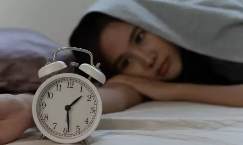 Sleep Deprivation : జాగ్రత్త..6 గంటల కంటే తక్కువ నిద్ర పోతున్నారా? నిద్ర తక్కువైతే నరకమే! Sleep Deprivation : జాగ్రత్త..6 గంటల కంటే తక్కువ నిద్ర పోతున్నారా? నిద్ర తక్కువైతే నరకమే!