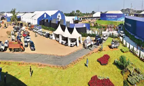 Telangana Rising Global Summit: తెలంగాణ రైజింగ్-2047 గ్లోబల్ సమ్మిట్కు సర్వంసిద్ధం Telangana Rising Global Summit: తెలంగాణ రైజింగ్-2047 గ్లోబల్ సమ్మిట్కు సర్వంసిద్ధం