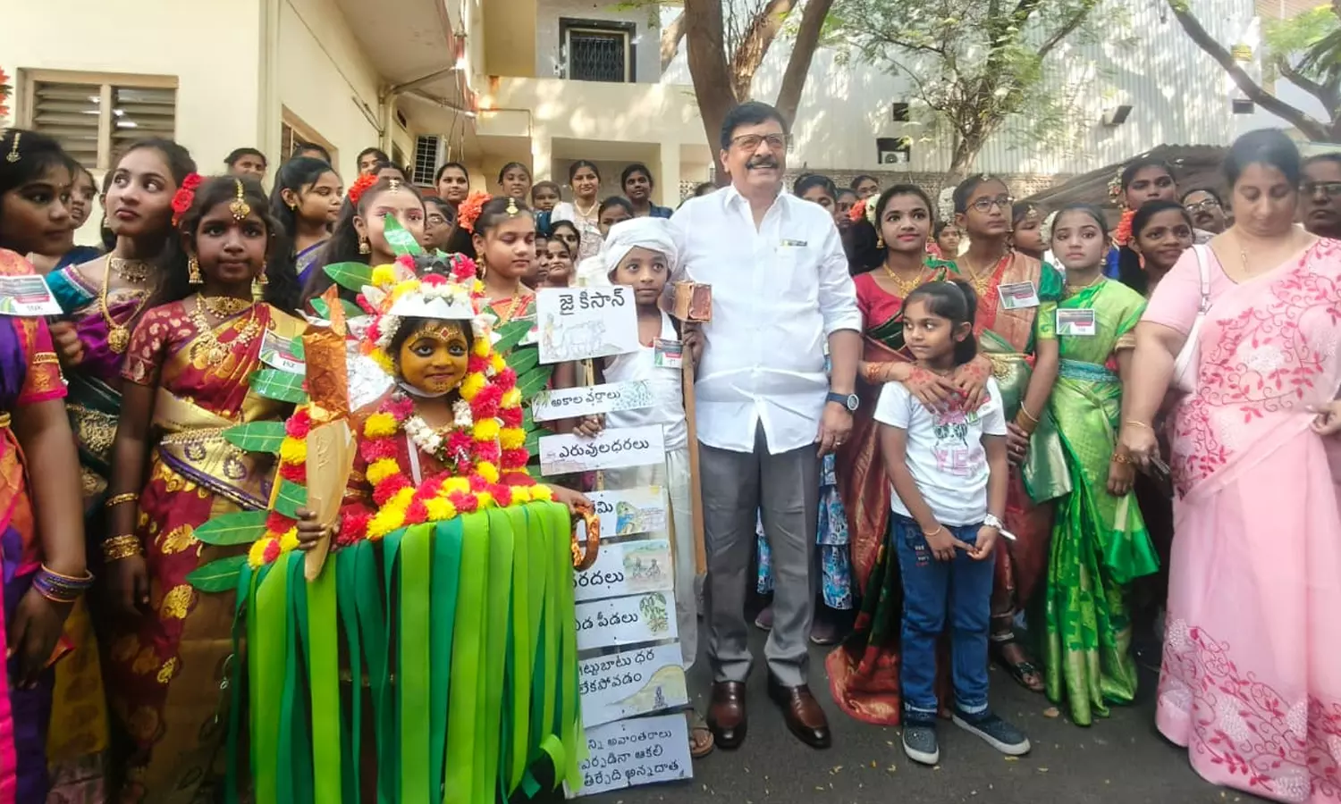 ప్రతి జిల్లాలో మాక్ అసెంబ్లీ : మంత్రి దుర్గేష్