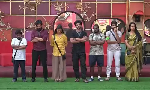 Bigg Boss 9 : బిగ్ బాస్లో డ్రామా పీక్స్..సంజనకు జీరో మార్కు, జైలు శిక్ష.. కళ్యాణ్కు ఊహించని పవర్! Bigg Boss 9 : బిగ్ బాస్లో డ్రామా పీక్స్..సంజనకు జీరో మార్కు, జైలు శిక్ష.. కళ్యాణ్కు ఊహించని పవర్!