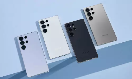 Samsung Galaxy S25 Ultra: 200MP కెమెరా.. ప్రీమియం ఫోన్ చౌకగా లభిస్తుంది.. రూ. 24,000 తగ్గింపు..! Samsung Galaxy S25 Ultra: 200MP కెమెరా.. ప్రీమియం ఫోన్ చౌకగా లభిస్తుంది.. రూ. 24,000 తగ్గింపు..!