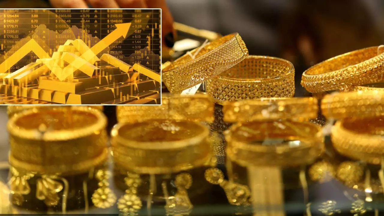 Gold Rates: మళ్లీ మగువలకు షాక్! వెండి ధరలు రికార్డు స్థాయిలో దూసుకెళ్తూ పసిడి ప్రియులను కలవరపెడుతున్నాయి Gold Rates: మళ్లీ మగువలకు షాక్! వెండి ధరలు రికార్డు స్థాయిలో దూసుకెళ్తూ పసిడి ప్రియులను కలవరపెడుతున్నాయి