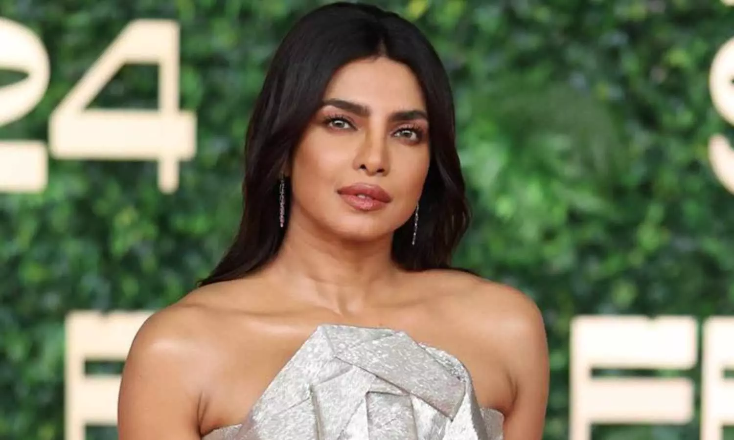 Priyanka Chopra: “ఈ స్థానం 20 ఏళ్ల త్యాగం…” – కెరీర్ మొదటి రోజుల జ్ఞాపకాల్లో ప్రియాంక Priyanka Chopra: “ఈ స్థానం 20 ఏళ్ల త్యాగం…” – కెరీర్ మొదటి రోజుల జ్ఞాపకాల్లో ప్రియాంక