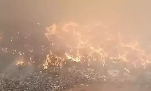 Fire Accident: ఆదోనిలో భారీ అగ్నిప్రమాదం Fire Accident: ఆదోనిలో భారీ అగ్నిప్రమాదం