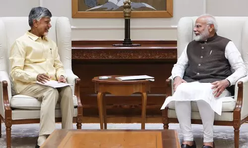 చంద్రబాబు పాలనపై మోదీ పొగడ్తలు చంద్రబాబు పాలనపై మోదీ పొగడ్తలు