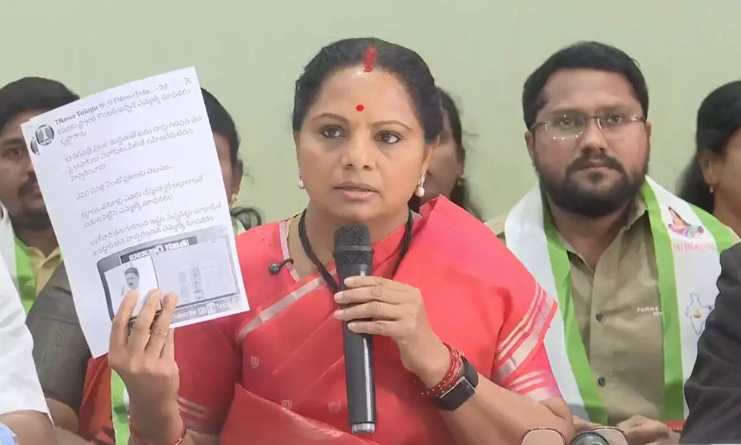 Kavitha: తెలంగాణ రాజకీయాల్లో హాట్ టాపిక్.. టీ న్యూస్‌తో పాటు ఎమ్మెల్యేలకు కవిత లీగల్ నోటీసులు