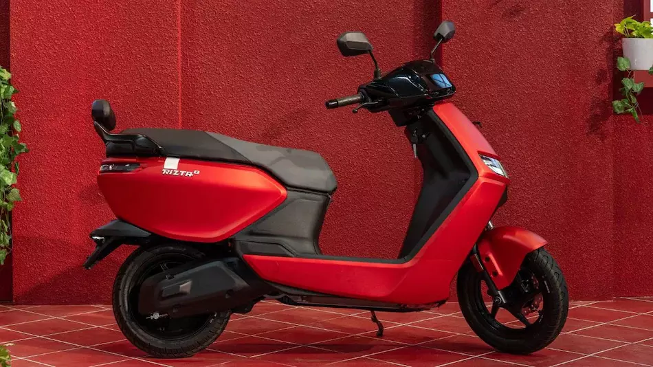 Ather Energy: ఏథర్ రిజ్టా.. రికార్డులే రికార్డులు.. 2 లక్షలకు పైగా యూనిట్లు అమ్ముడయ్యాయి..! Ather Energy: ఏథర్ రిజ్టా.. రికార్డులే రికార్డులు.. 2 లక్షలకు పైగా యూనిట్లు అమ్ముడయ్యాయి..!