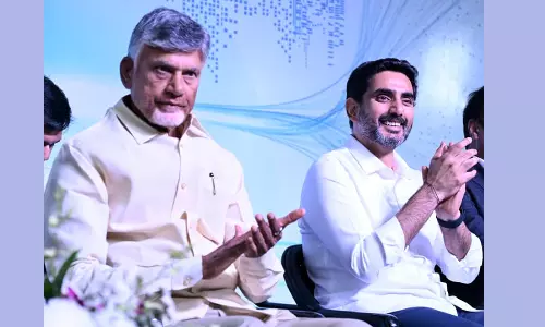 వైజాగ్ ఎకనమిక్ రీజియన్‌పై సీఎం చంద్రబాబు సమీక్ష